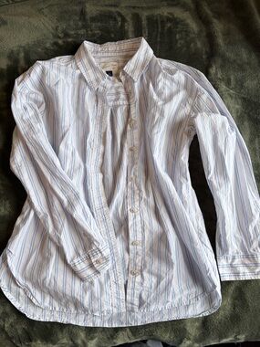 Universal Thread White and Light Blue Striped Button-Down Shirt